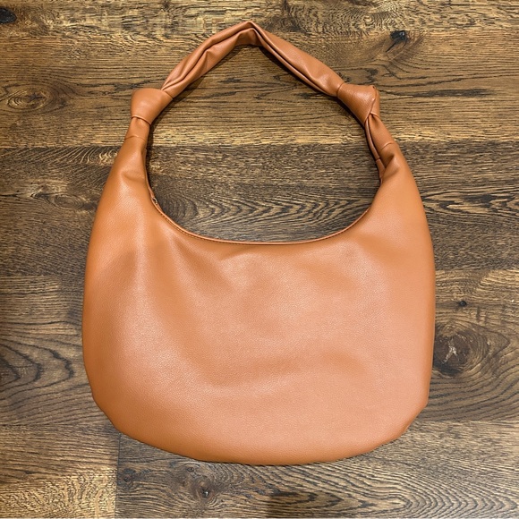 Elegant Brown Leather Women's Bag - Picture 2 of 7